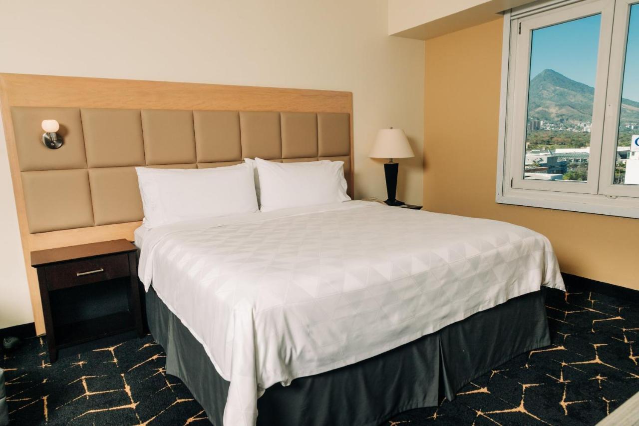 Holiday Inn San Salvador By Ihg Εξωτερικό φωτογραφία