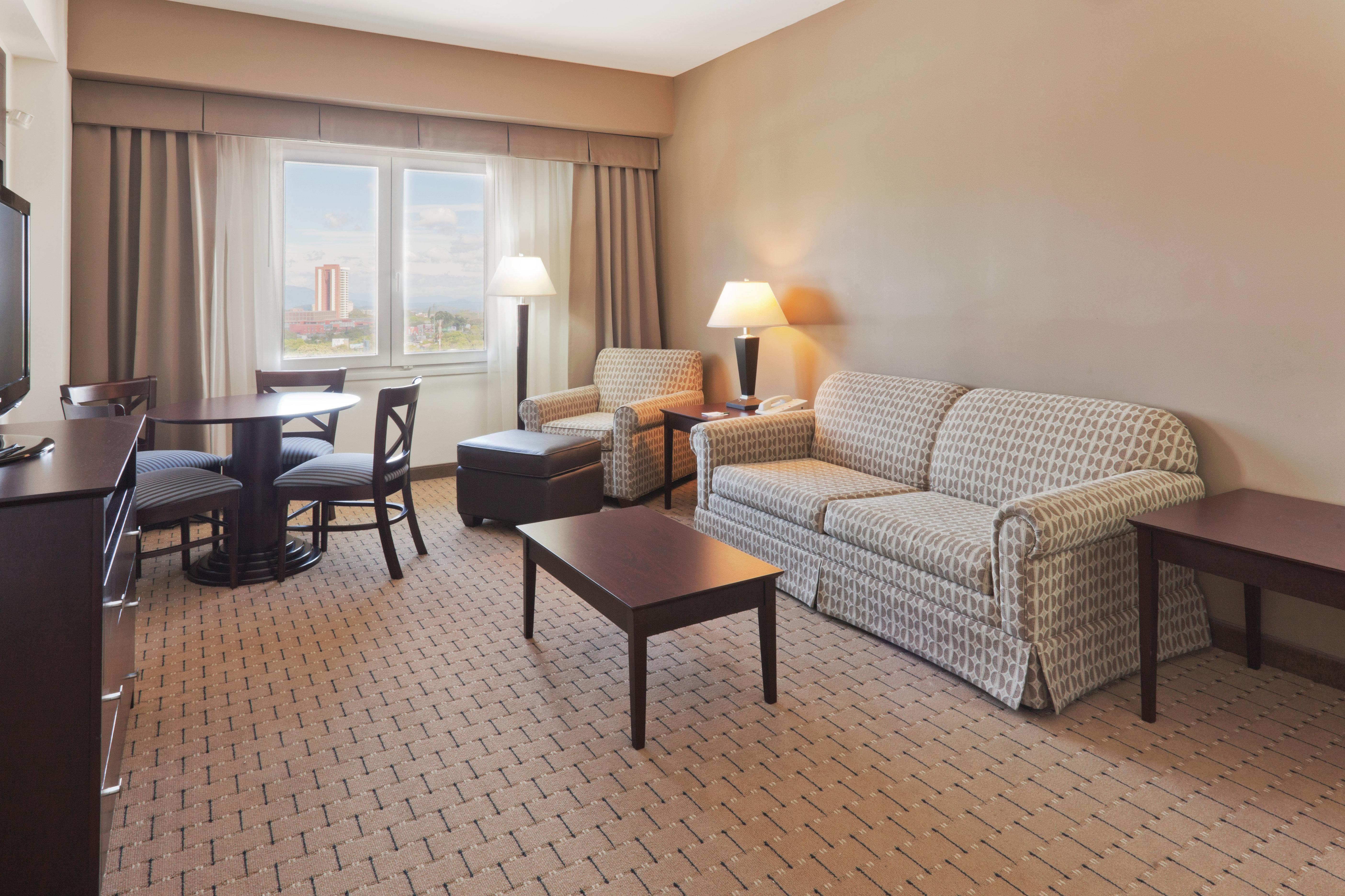 Holiday Inn San Salvador By Ihg Εξωτερικό φωτογραφία